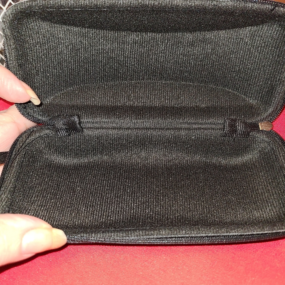 Eyeglass/shades case - Picture 3 of 3